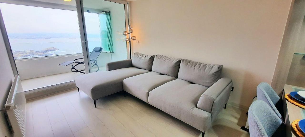 Acogedor Y Hermoso Departamento Con Vista Al Mar * Vina del Mar